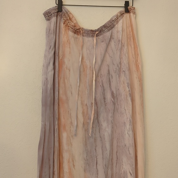 XCVI Dresses & Skirts - XCVI high low tie dye Bohemian maxi skirt lace waist and waist tie adjustable 1X
